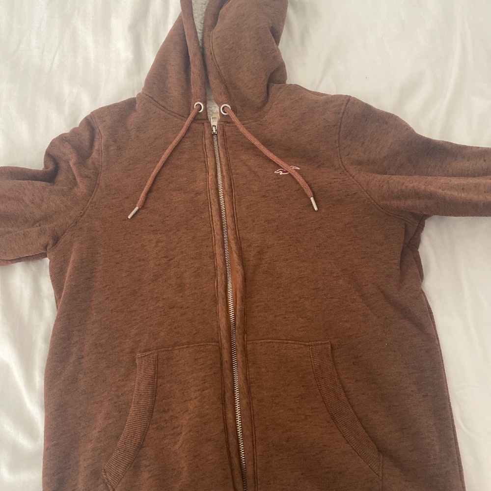 Hollister Men’s Small Outerwear. EUC with hood
